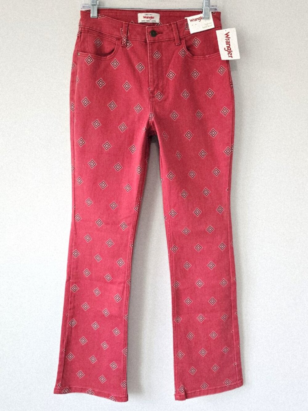 Wrangler High Rise Bootcut Jeans 6 Red Bold Diamond Bay Print NWT